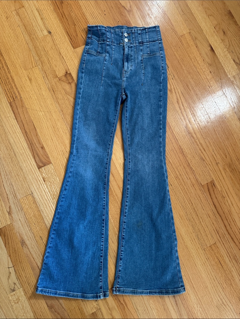 Free People We The Free Jayde Kick Flare Jeans Size 27 Retro Style High Waisted - Picture 3 of 6